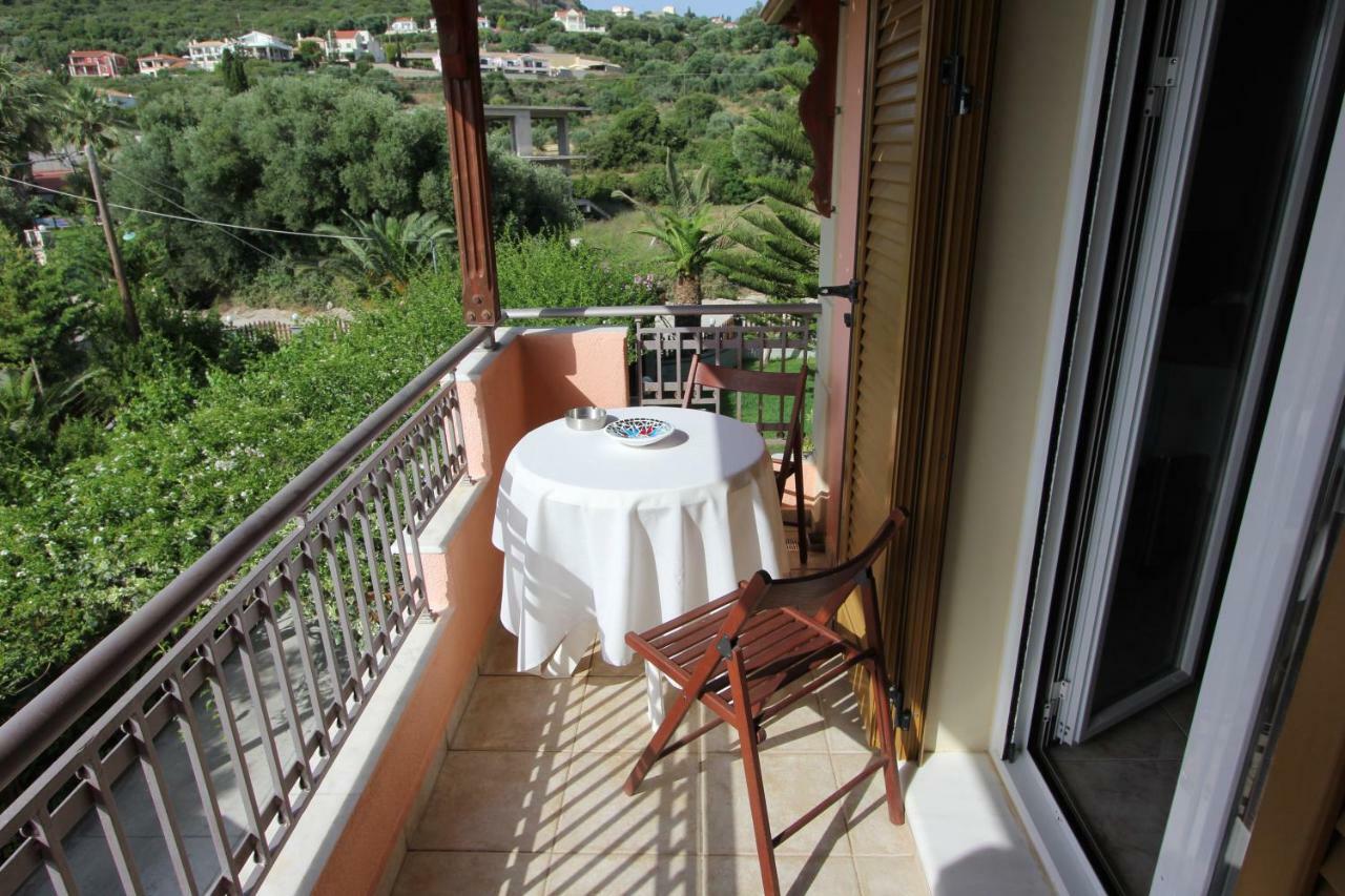 Tosis Apartments Svoronata Bagian luar foto