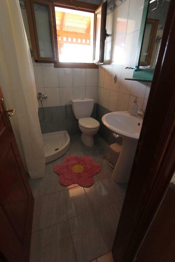 Tosis Apartments Svoronata Bagian luar foto